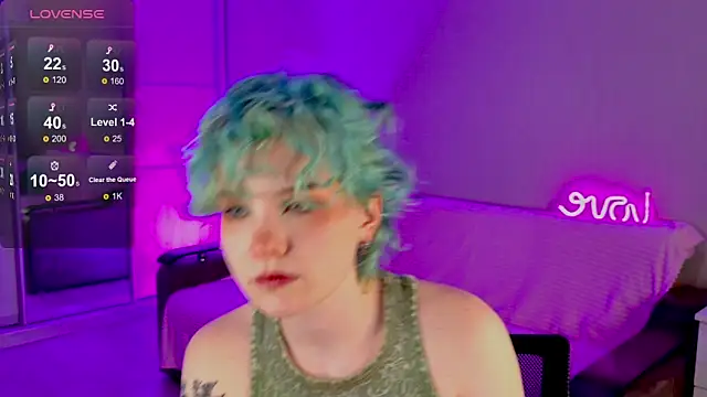 Snapshot of School_Love chatting on 02-27-25, 01:07 School Love online show from 02-27-25, 01:07