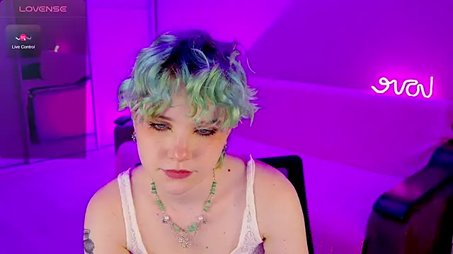 Snapshot of School_Love chatting on 01-20-25, 04:12 School Love online show from 01-20-25, 04:12