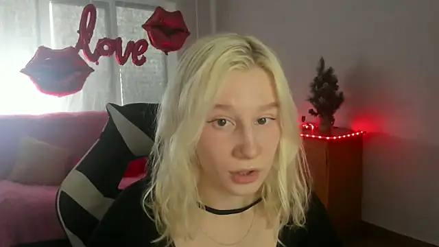 EnigmaSee online show from 03-08-26, 02:04