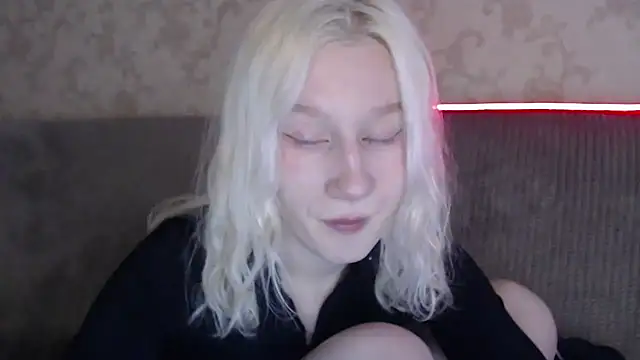 EnigmaSee online show from 04-11-26, 02:19