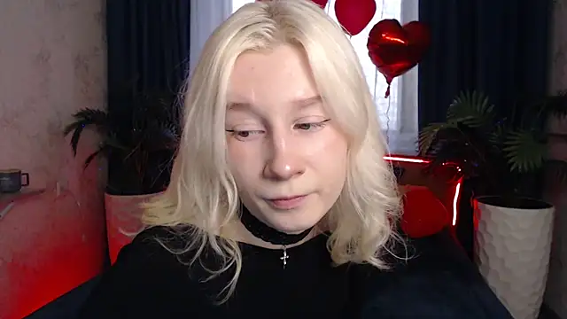 Snapshot of EnigmaSee chatting on 03-02-26, 02:01 EnigmaSee online show from 03-02-26, 02:01