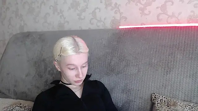 EnigmaSee online show from 04-10-26, 10:44