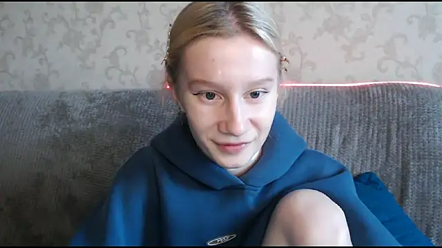 Snapshot of EnigmaSee chatting on 09-14-25, 02:12 EnigmaSee online show from 09-14-25, 02:12