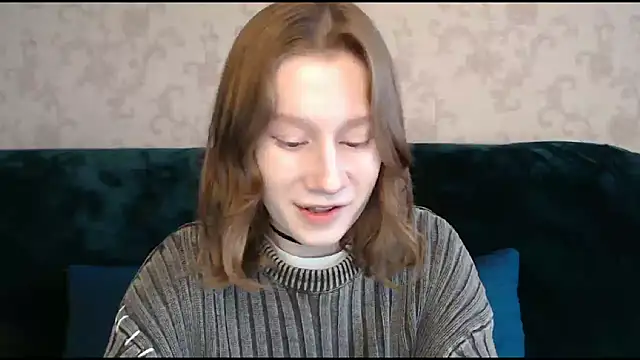 Snapshot of EnigmaSee chatting on 03-23-25, 01:31 EnigmaSee online show from 03-23-25, 01:31