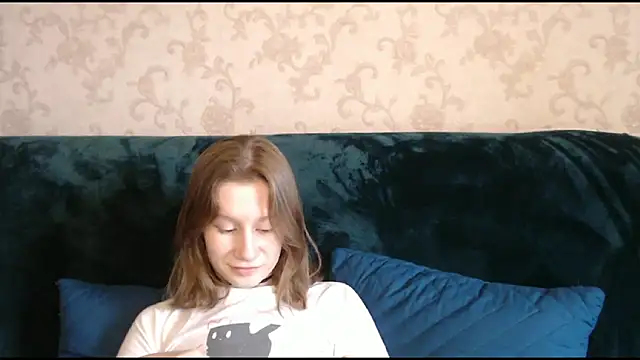 Snapshot of EnigmaSee chatting on 03-23-25, 04:38 EnigmaSee online show from 03-23-25, 04:38