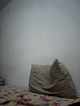 JOHN LEE DEREK online show from 04-25-26, 02:47