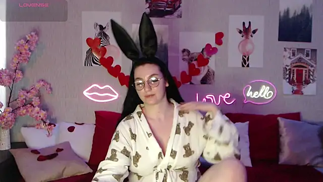Fluffy Tiffy online show from 02-14-25, 07:07