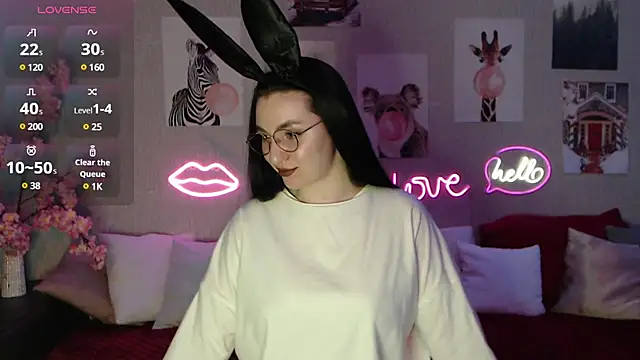 Fluffy Tiffy online show from 02-13-25, 12:57