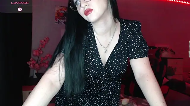 Fluffy Tiffy online show from 02-27-25, 02:03