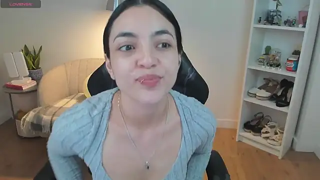  BellaEvans  online show from 03-27-26, 05:49