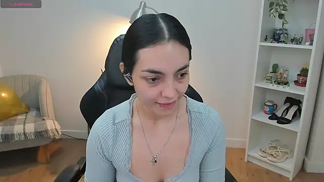  BellaEvans  online show from 03-12-26, 06:06