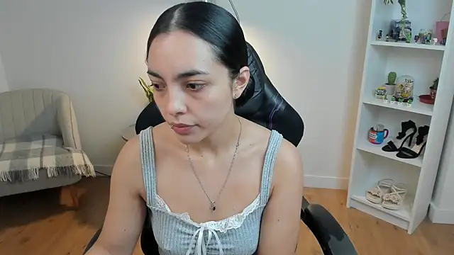  BellaEvans  online show from 02-13-26, 05:51