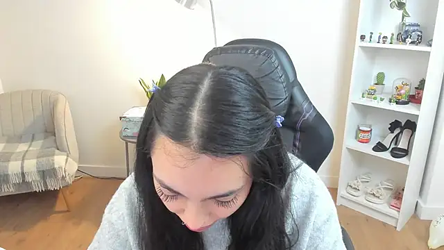  BellaEvans  online show from 01-19-26, 12:53