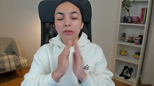  BellaEvans  online show from 06-11-26, 04:31
