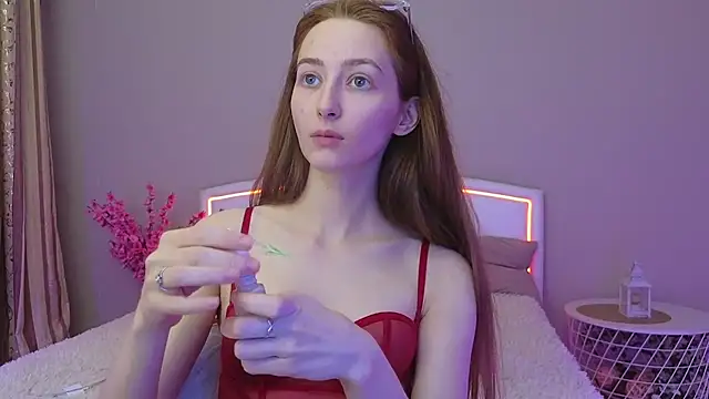 MichaDenver online show from 11-18-25, 03:04