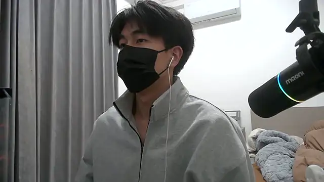 wuzhimao0207 online show from 01-18-25, 04:42