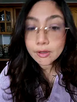 Mia Ruiz online show from 10-23-25, 02:10