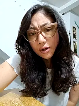 Mia Ruiz online show from 02-27-25, 01:52