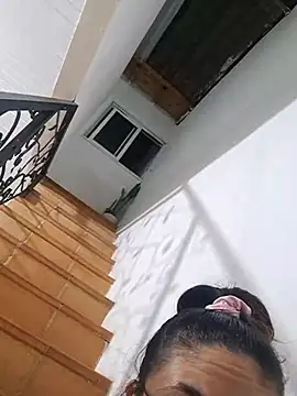 Mia Ruiz online show from 10-05-25, 02:02