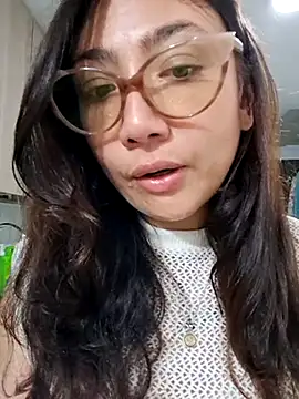 Mia Ruiz online show from 03-18-25, 03:56