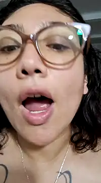 Mia Ruiz online show from 02-08-25, 01:32