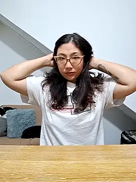 Mia Ruiz online show from 01-27-25, 12:54