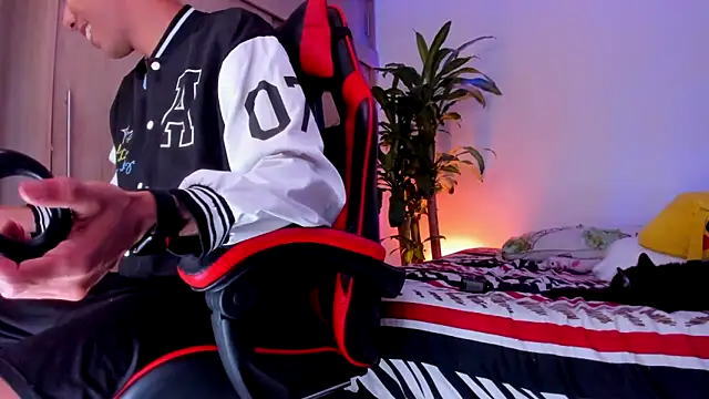 aldrinwhite online show from 04-15-26, 10:43