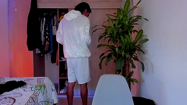 aldrinwhite online show from 12-17-25, 04:12