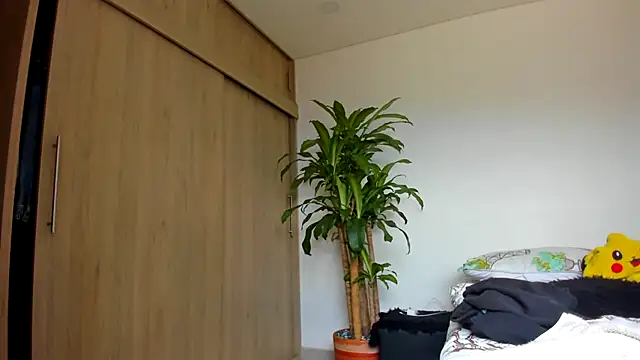 aldrinwhite online show from 03-18-26, 05:58