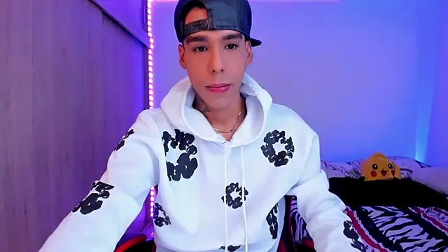 aldrinwhite online show from 02-09-26, 04:16