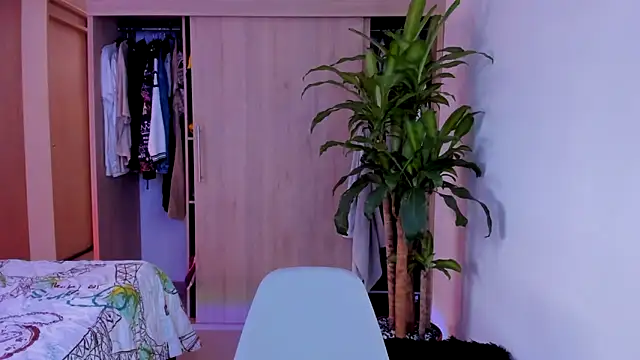 aldrinwhite online show from 12-02-25, 04:52