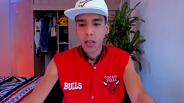 aldrinwhite online show from 12-20-25, 03:48