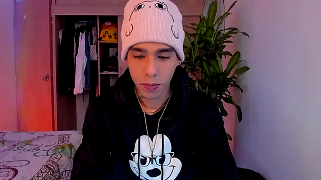 aldrinwhite online show from 12-16-25, 02:54