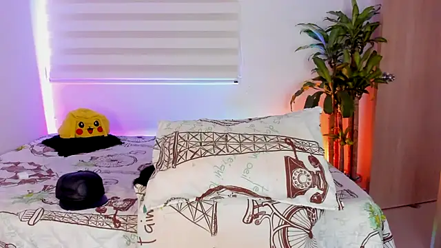 aldrinwhite online show from 10-19-25, 05:48