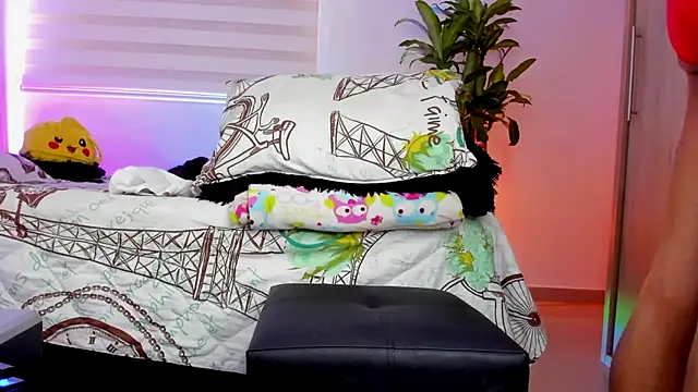 aldrinwhite online show from 10-10-25, 06:42