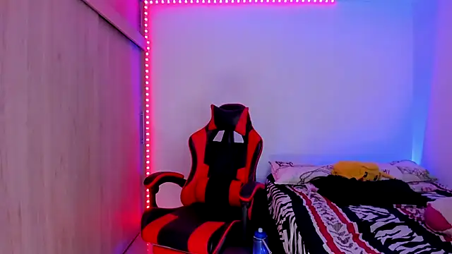 aldrinwhite online show from 02-08-26, 03:54