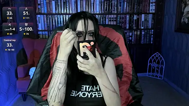 Medusa  Gorgona online show from 12-13-25, 08:04