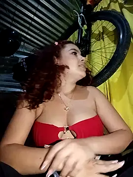 Mommy-Hot online show from 12-20-25, 01:41