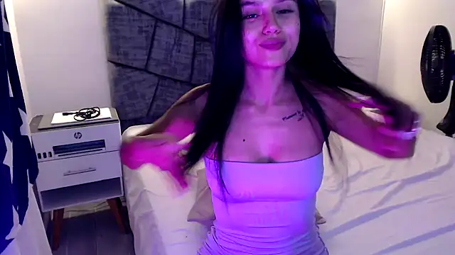 Snapshot of cloe_fox chatting on 11-07-25, 03:00 cloe fox online show from 11-07-25, 03:00