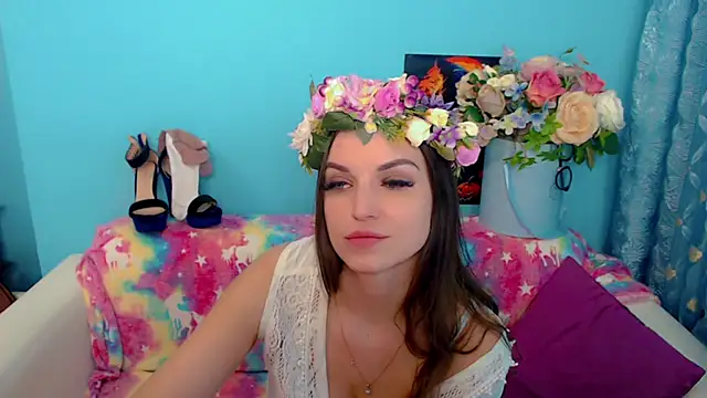 LindaaLu online show from 03-16-25, 05:25