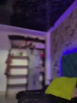 Melany Williams online show from 03-21-26, 01:04