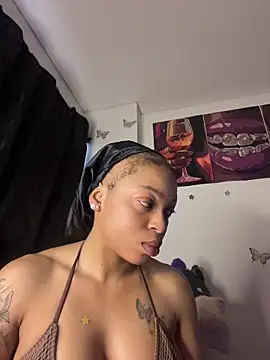 Snapshot of Melany_Williams chatting on 04-26-26, 12:35 Melany Williams online show from 04-26-26, 12:35