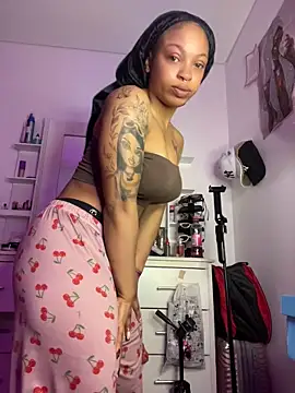 Snapshot of Melany_Williams chatting on 05-17-26, 04:07 Melany Williams online show from 05-17-26, 04:07