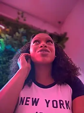 Melany Williams online show from 11-13-25, 02:32