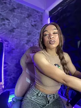 Snapshot of Melany_Williams chatting on 03-16-25, 01:17 Melany Williams online show from 03-16-25, 01:17