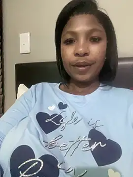 Snapshot of realsquirter chatting on 06-18-26, 05:18 realsquirter online show from 06-18-26, 05:18