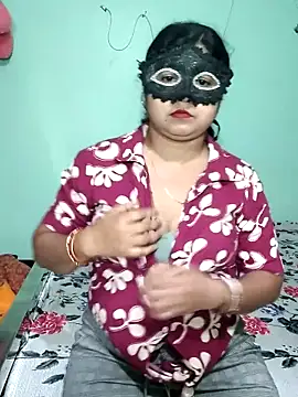 Snapshot of Mourani24 chatting on 02-18-26, 06:37 Mourani24 online show from 02-18-26, 06:37