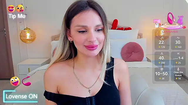 MissLoou online show from 03-09-26, 06:17