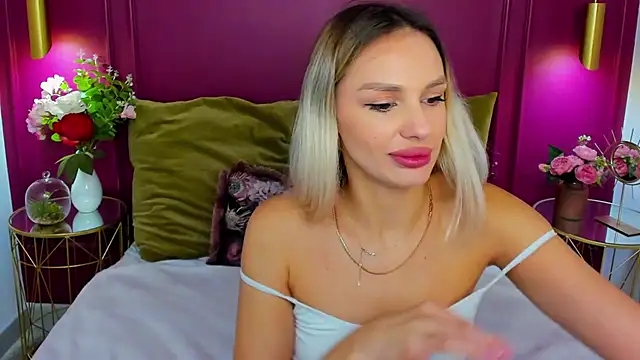 MissLoou online show from 11-16-25, 06:07