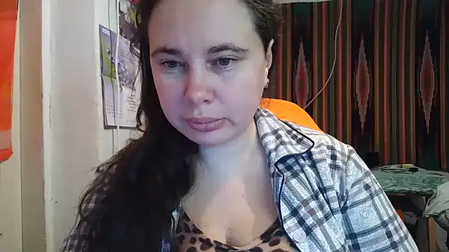Cora Maro online show from 10-19-25, 09:28